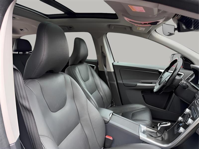 Volvo XC60 T6 Drive-E Platinum FWD 2015