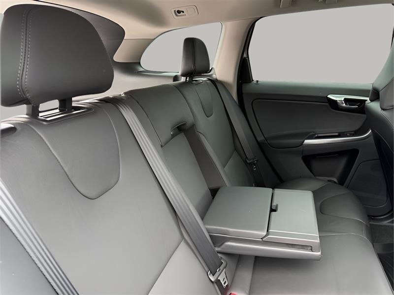 Volvo XC60 T6 Drive-E Platinum FWD 2015