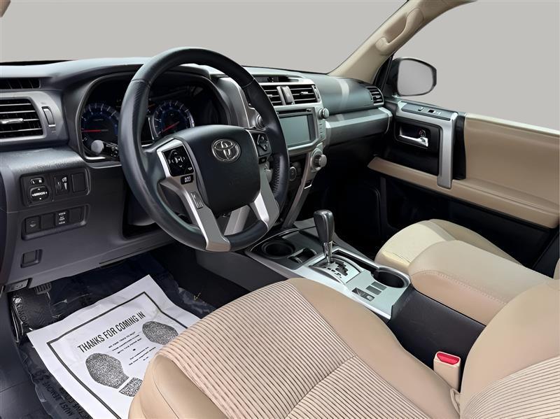 Toyota 4Runner SR5 2WD 2018