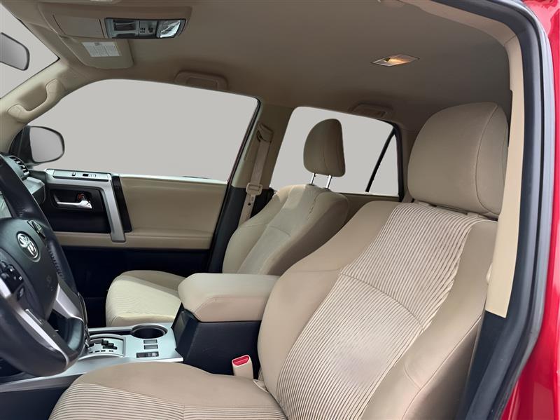 Toyota 4Runner SR5 2WD 2018