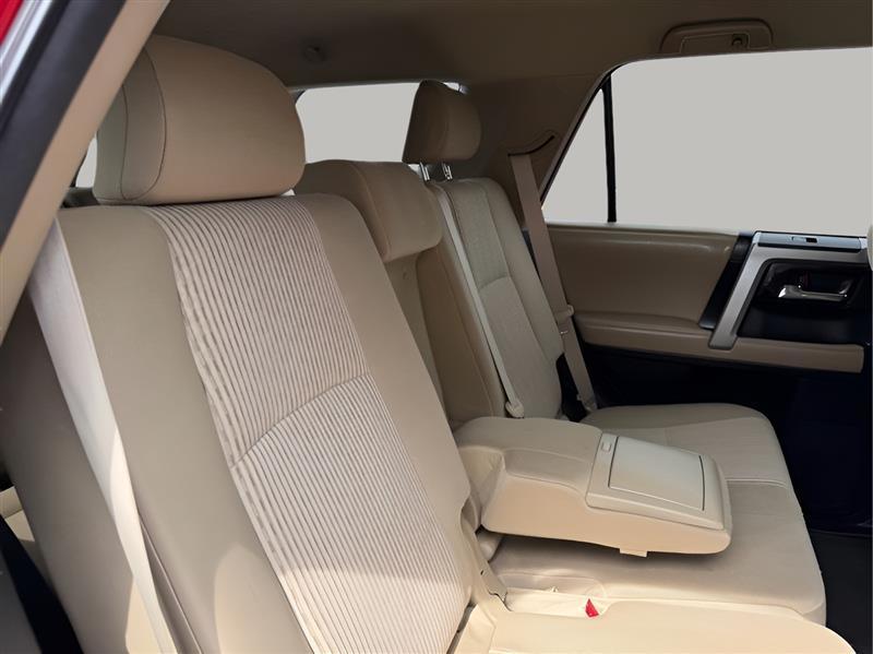 Toyota 4Runner SR5 2WD 2018