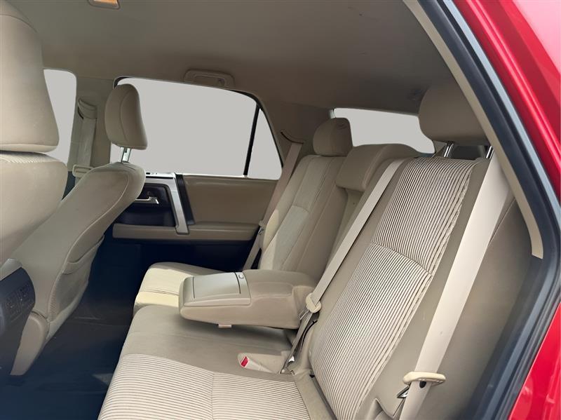 Toyota 4Runner SR5 2WD 2018