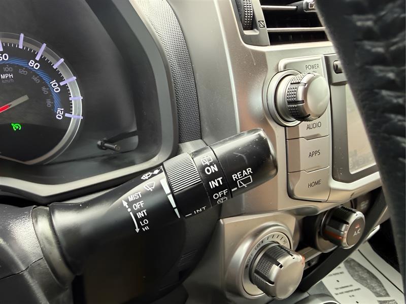 Toyota 4Runner SR5 2WD 2018