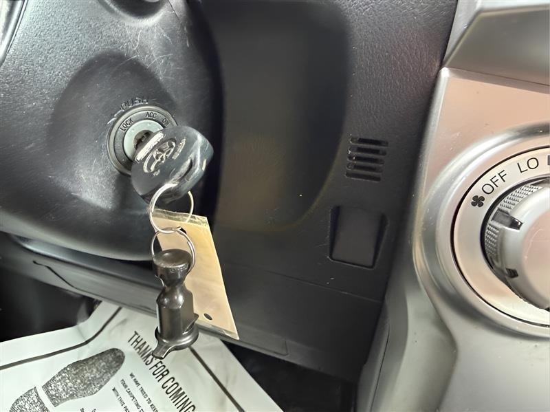 Toyota 4Runner SR5 2WD 2018