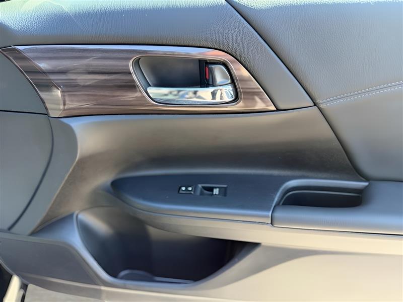 Honda Accord EX-L Sedan V6 6-Spd AT 2017