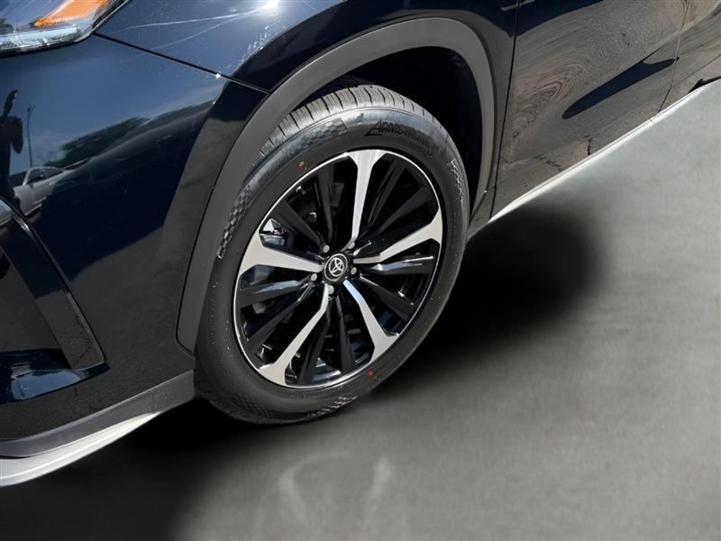 Toyota Highlander XSE FWD V6 2021