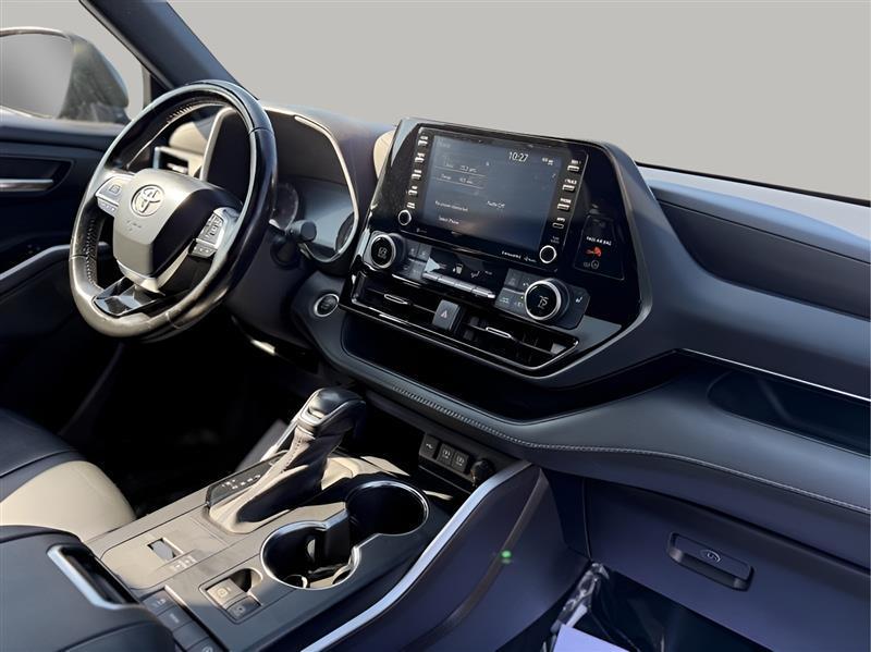 Toyota Highlander XSE FWD V6 2021