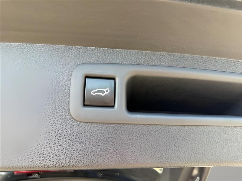 Toyota Highlander XSE FWD V6 2021