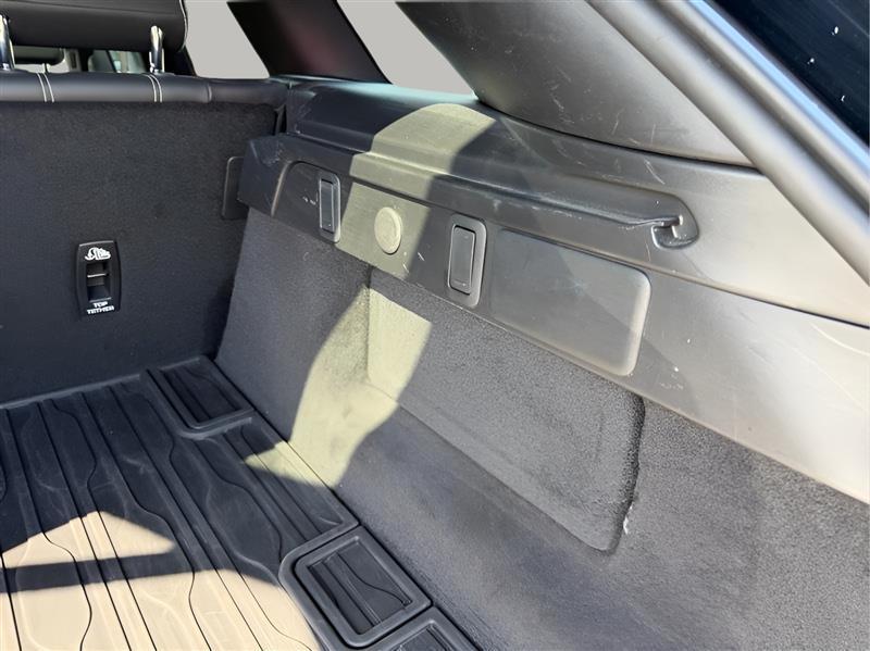 Land Rover Range Rover Velar R-Dynamic S 2023