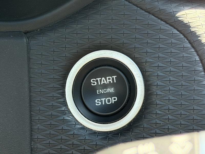 Land Rover Range Rover Velar R-Dynamic S 2023