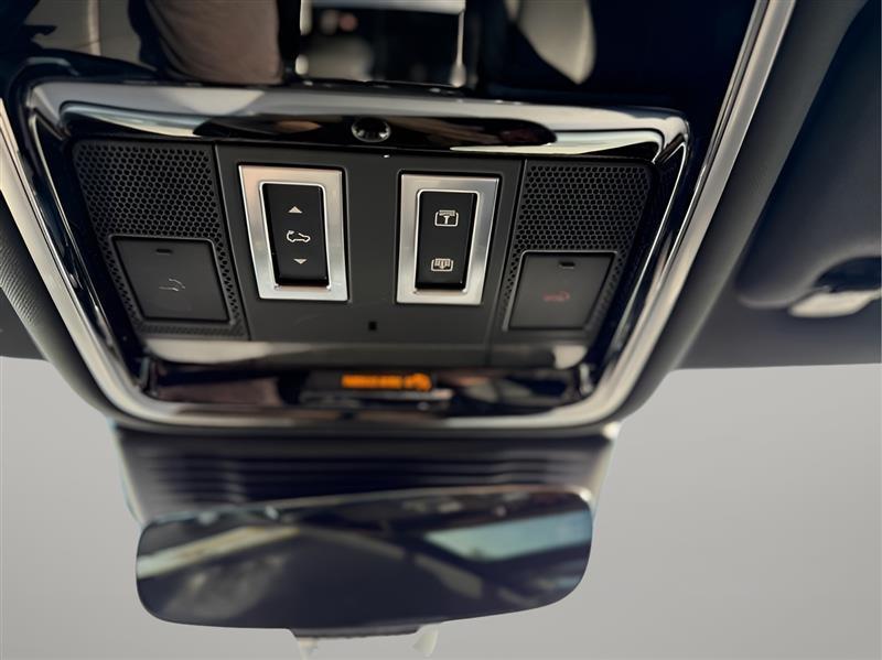 Land Rover Range Rover Velar R-Dynamic S 2023