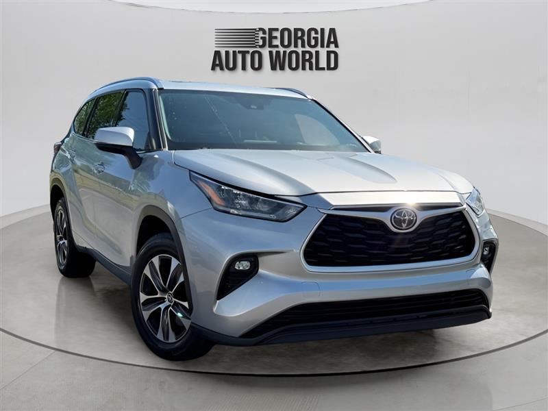 Toyota Highlander XLE FWD V6 2020