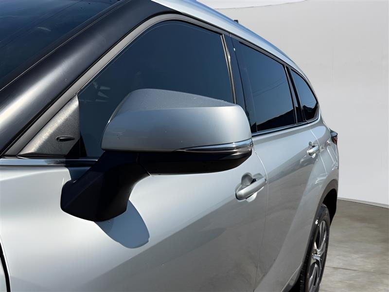 Toyota Highlander XLE FWD V6 2020