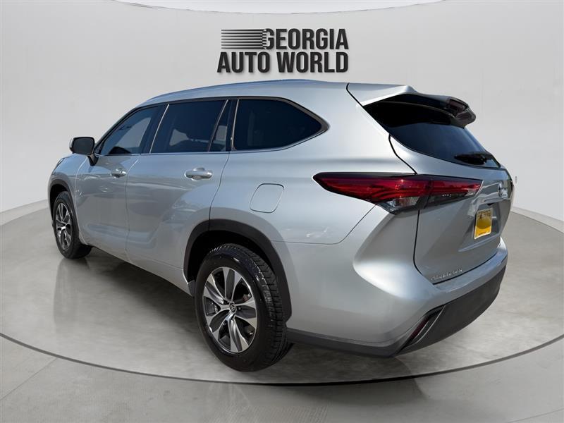 Toyota Highlander XLE FWD V6 2020