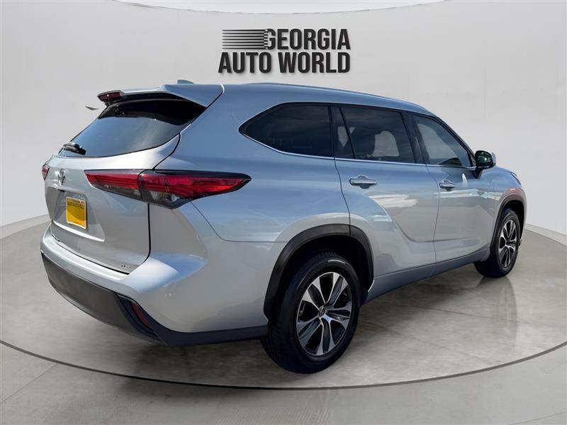 Toyota Highlander XLE FWD V6 2020