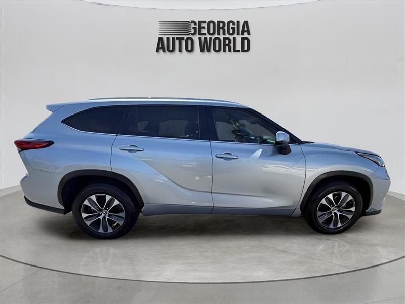 Toyota Highlander XLE FWD V6 2020