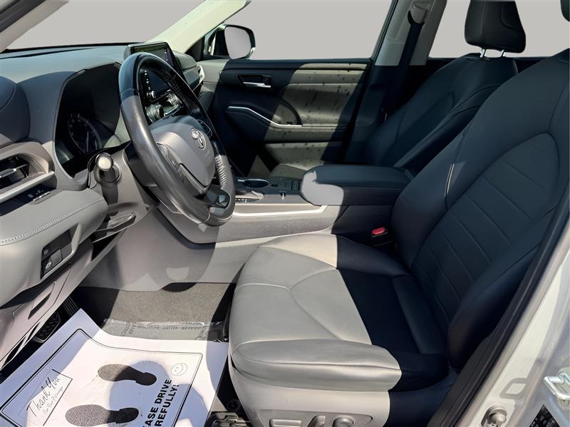 Toyota Highlander XLE FWD V6 2020