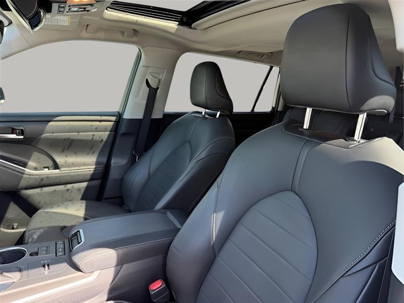 Toyota Highlander XLE FWD V6 2020