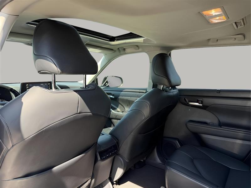 Toyota Highlander XLE FWD V6 2020