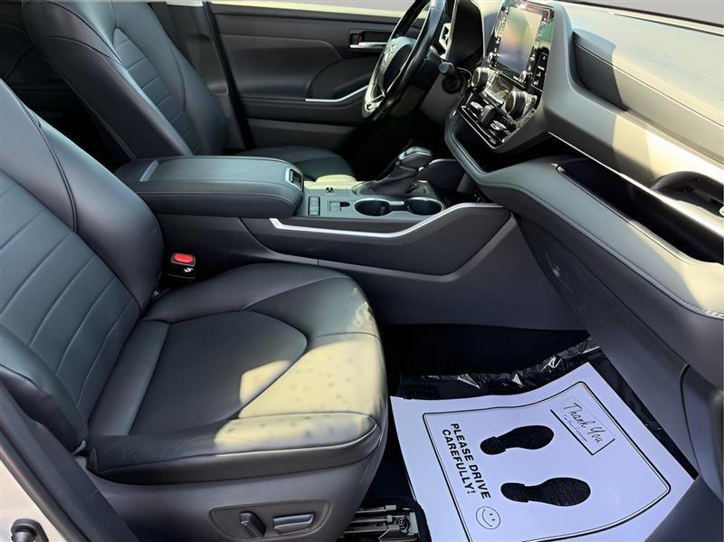 Toyota Highlander XLE FWD V6 2020