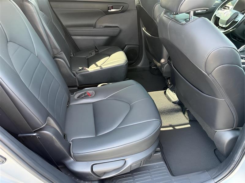 Toyota Highlander XLE FWD V6 2020