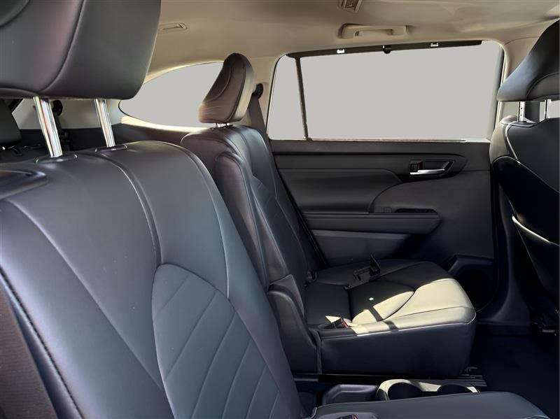 Toyota Highlander XLE FWD V6 2020