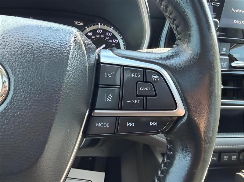 Toyota Highlander XLE FWD V6 2020