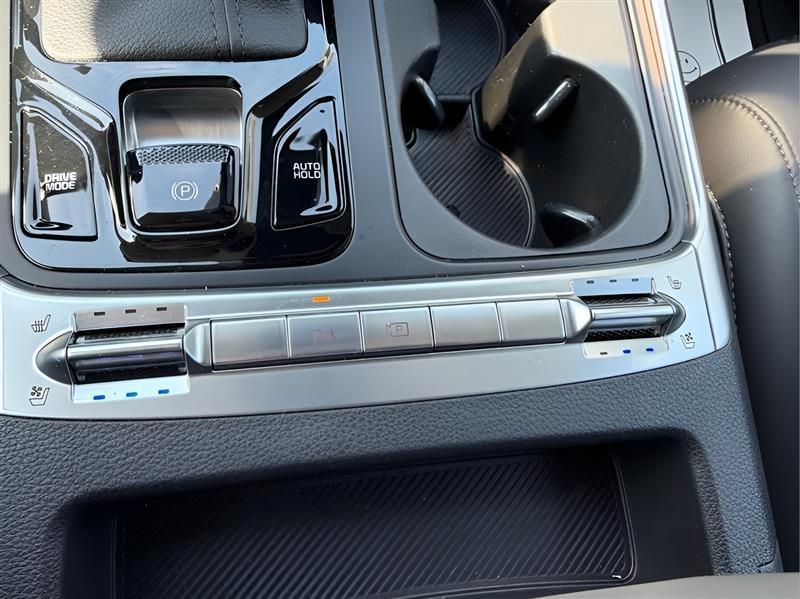 Kia Carnival SX Prestige 2025