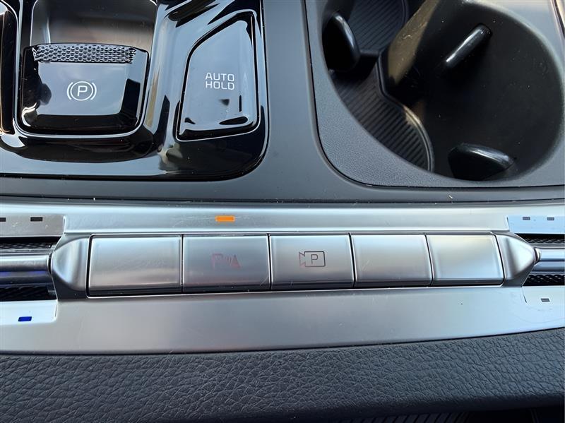 Kia Carnival SX Prestige 2025