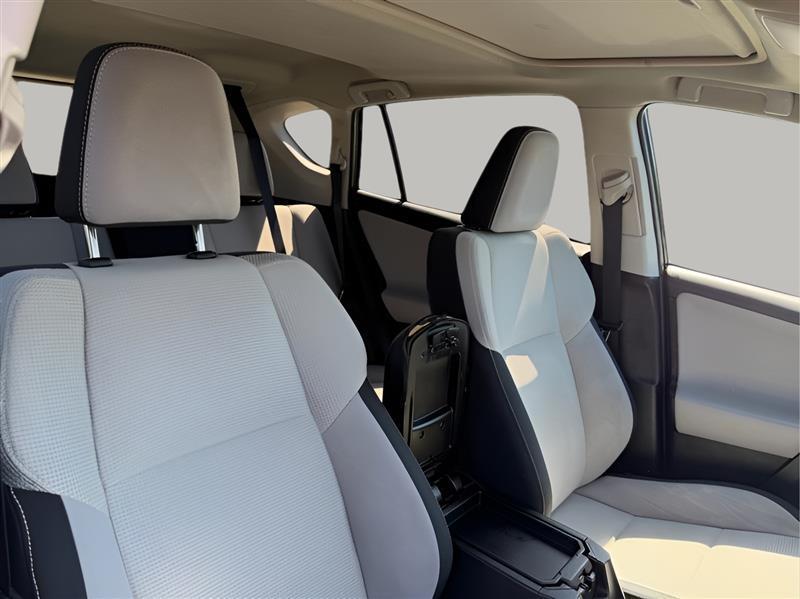 Toyota RAV4 XLE AWD 2017