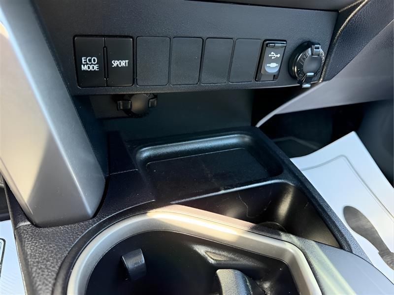 Toyota RAV4 XLE AWD 2017