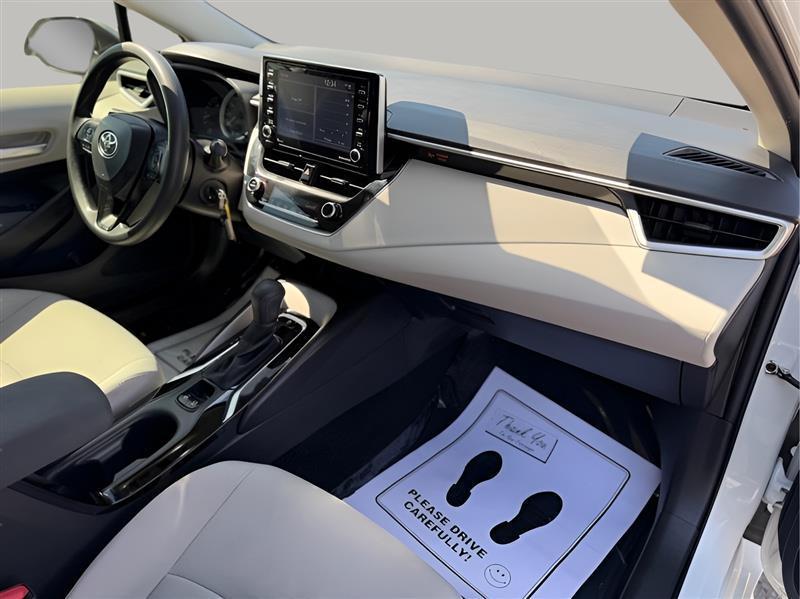 Toyota Corolla LE 2021