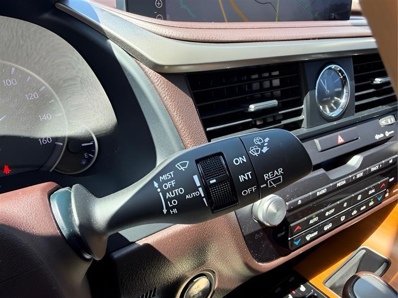 Lexus RX 350 FWD 2020