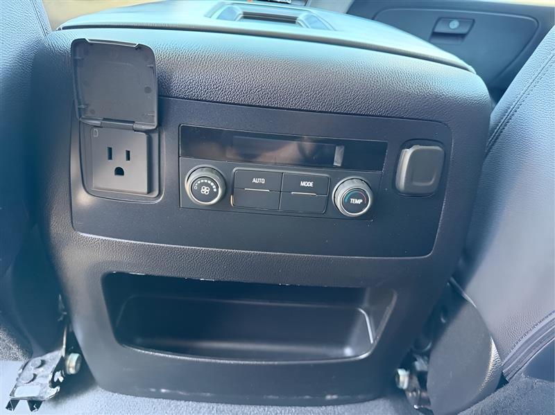 GMC Yukon XL SLE 2WD 2019