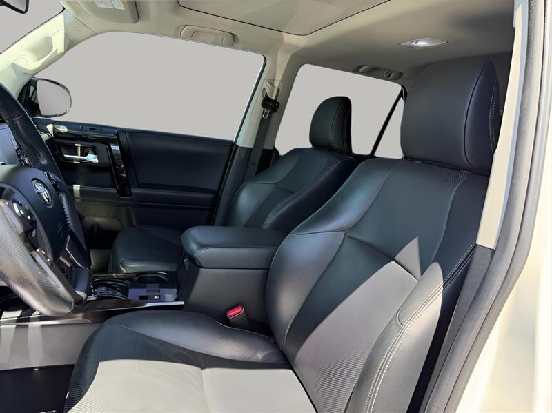 Toyota 4Runner Limited Nightshade Edition 4WD 2020