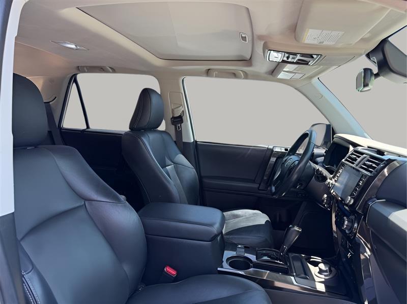 Toyota 4Runner Limited Nightshade Edition 4WD 2020