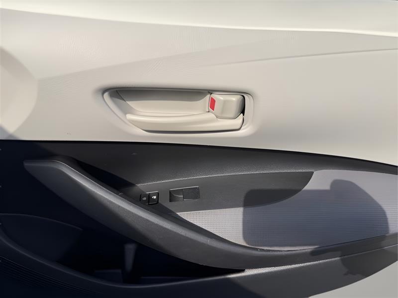 Toyota Corolla LE 2022