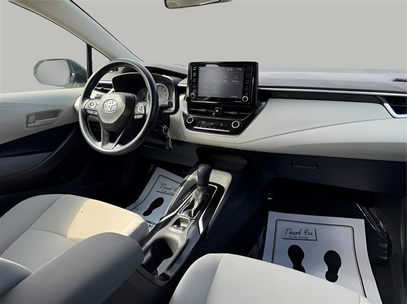 Toyota Corolla LE 2022