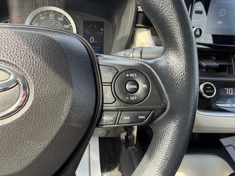 Toyota Corolla LE 2022