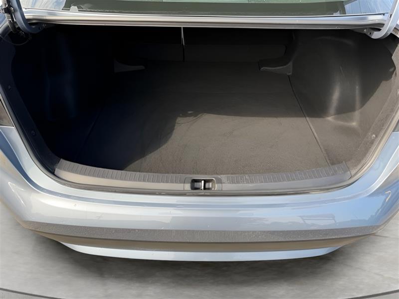 Toyota Corolla LE 2022