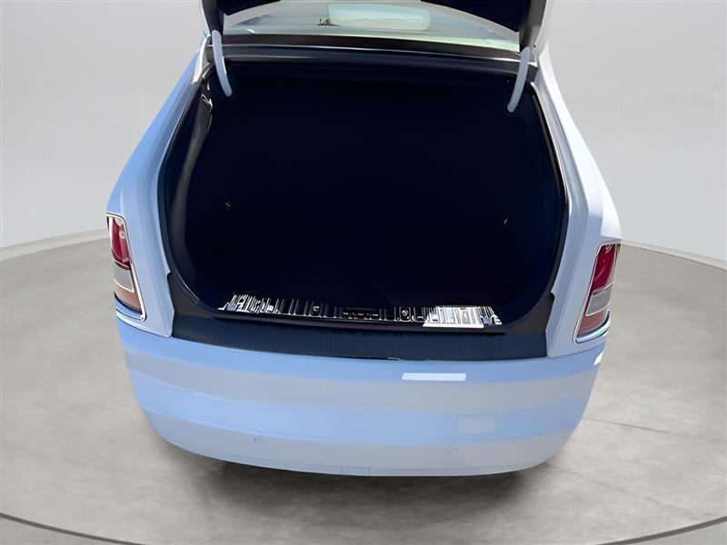 Rolls-Royce Phantom Sedan 2006