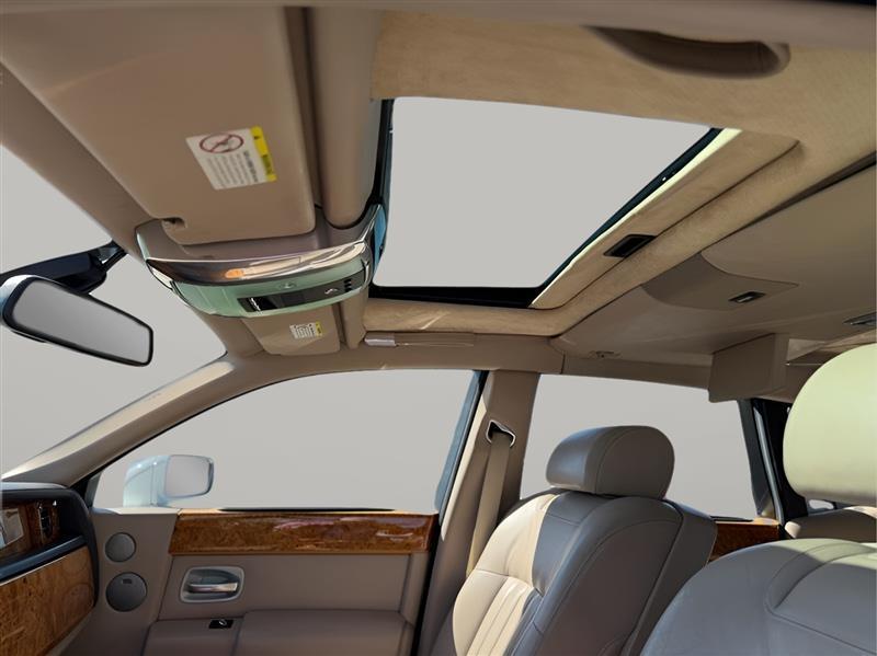 Rolls-Royce Phantom Sedan 2006