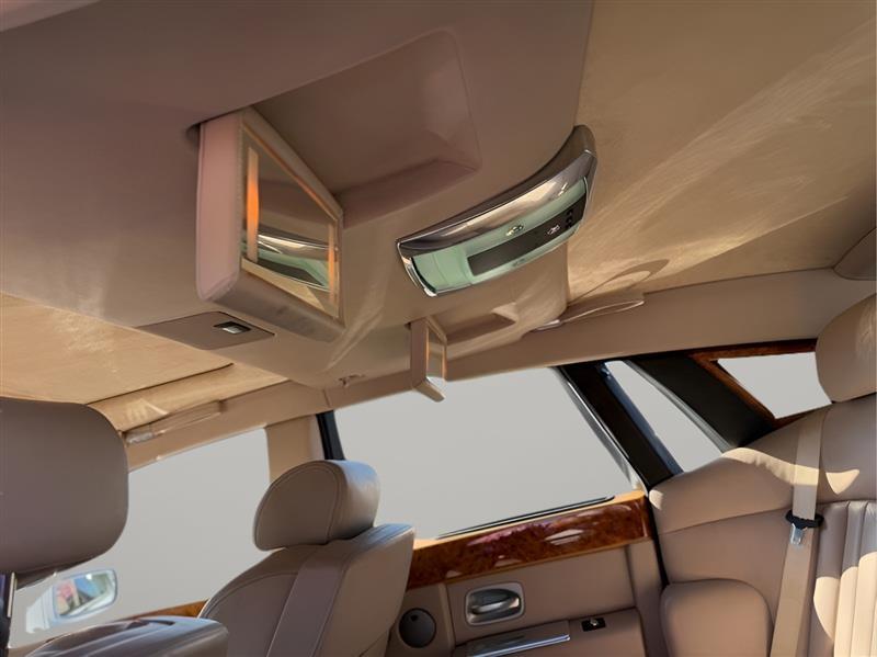 Rolls-Royce Phantom Sedan 2006