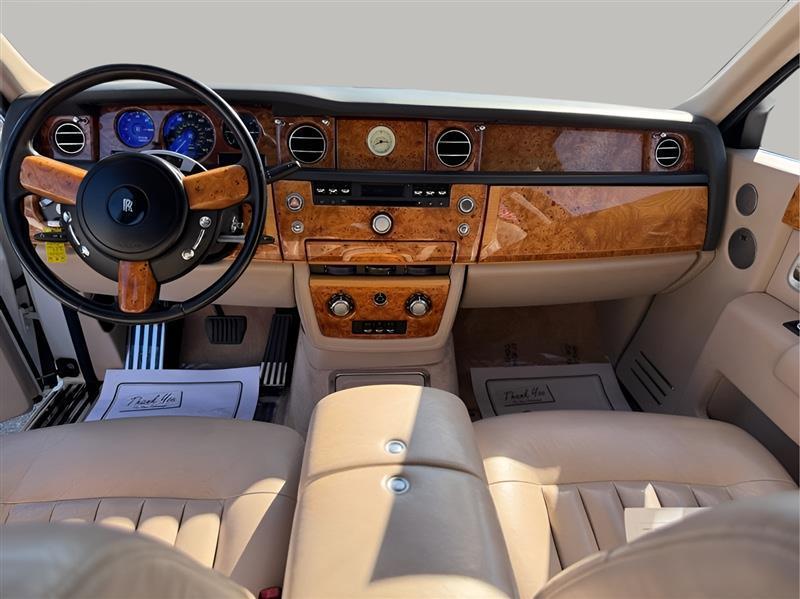 Rolls-Royce Phantom Sedan 2006