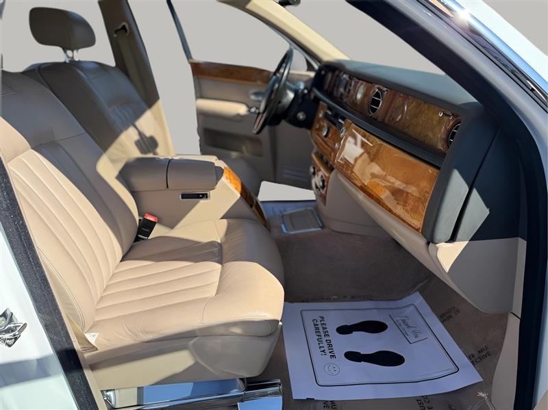 Rolls-Royce Phantom Sedan 2006