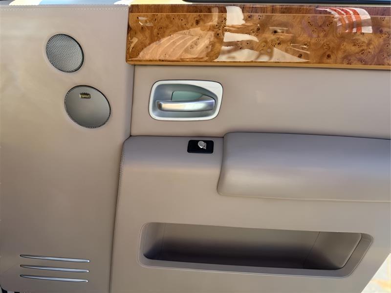 Rolls-Royce Phantom Sedan 2006