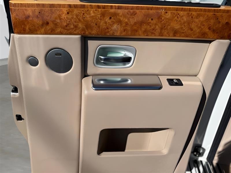 Rolls-Royce Phantom Sedan 2006