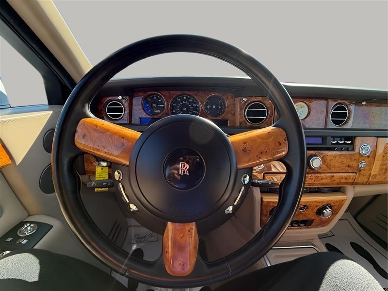 Rolls-Royce Phantom Sedan 2006