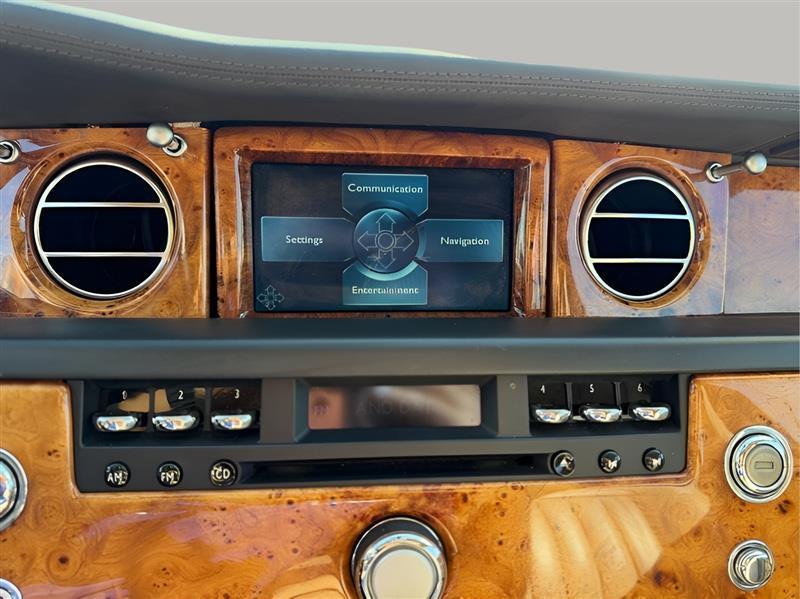 Rolls-Royce Phantom Sedan 2006