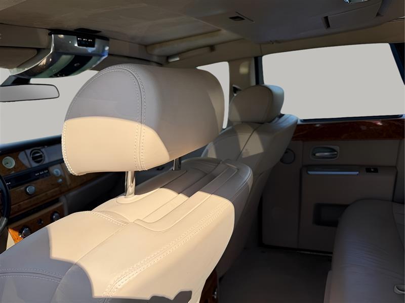 Rolls-Royce Phantom Sedan 2006